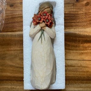 Willow Tree Surrounded by Love figure NIB